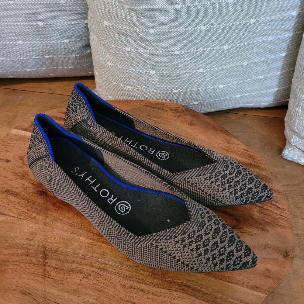 Rothys Retired Walnut Python Point Flats Sz 7 - image 3